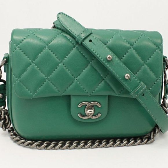 CHANEL Handbags - Chanel Rock My Shoulder (Green)